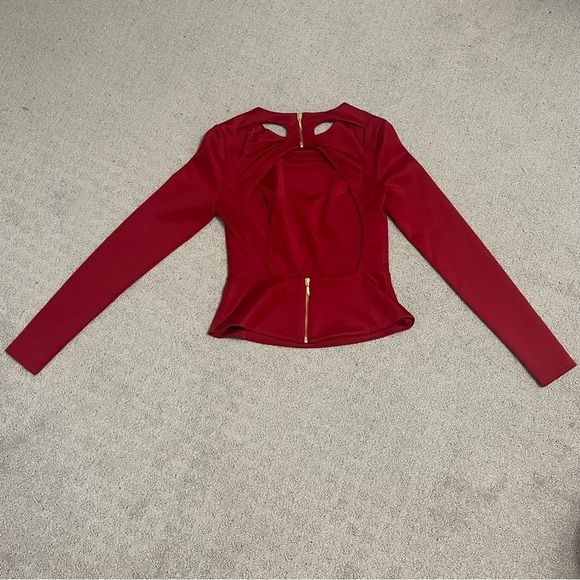 MARCIANO Red Long Sleeve Peplum Open Cut Out Back Blouse | XS - Picture 4 of 7